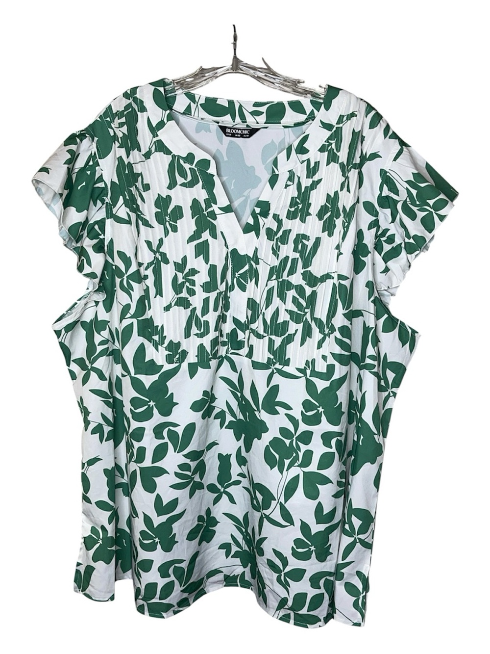 Bloomchic Floral Pintuck V-Neck Women’s Top with Ruffle Sleeves Sz 26 - Picture 2 of 6